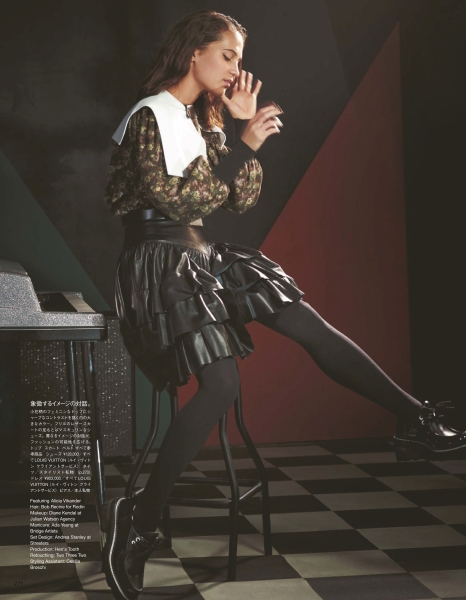 VogueMagazineJapan_Scans_October2019_281229.jpg