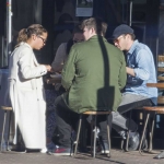 alicia-vikander-out-for-lunch-at-three-blue-ducks-cafe-in-sydney_105011159.jpg