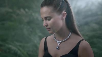 Alicia_Vikander_for_the_Bravery_High_Jewelry_Collection____LOUIS_VUITTON_033.jpg