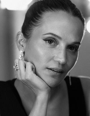 zff_alicia_vikander_by_sandro_baebler.jpg