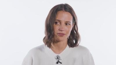 Alicia_Vikander_s_Incredible_Ex_Machina_Audition___Her_First_Day_on_Tomb_Raider___BAFTA_1080p_081.jpg