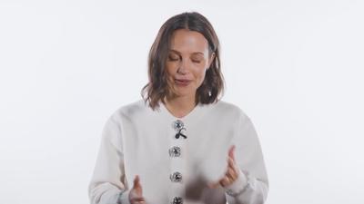 Alicia_Vikander_s_Incredible_Ex_Machina_Audition___Her_First_Day_on_Tomb_Raider___BAFTA_1080p_230.jpg